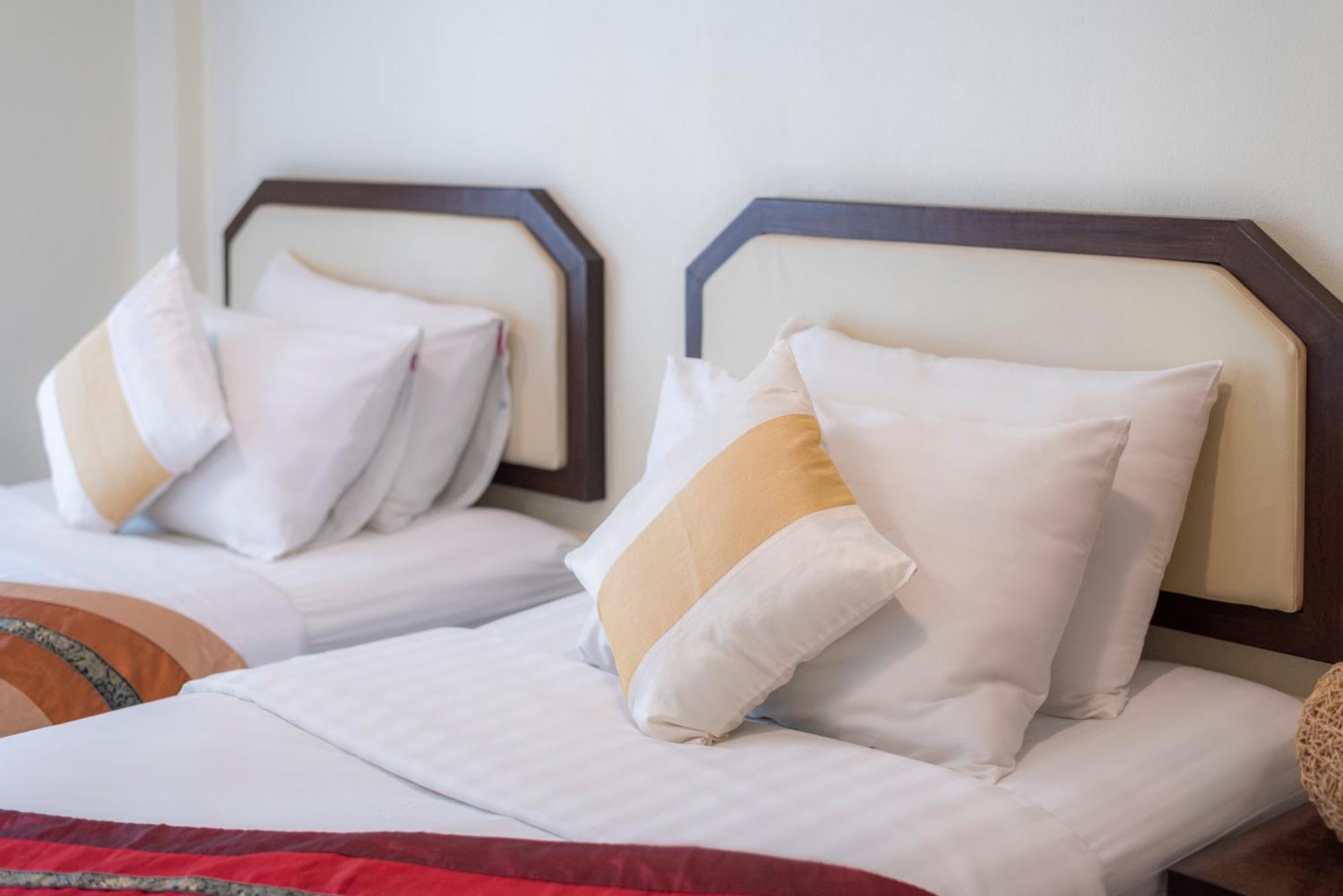 Manee Cool Mueang Hotel Chiang Mai Ngoại thất bức ảnh
