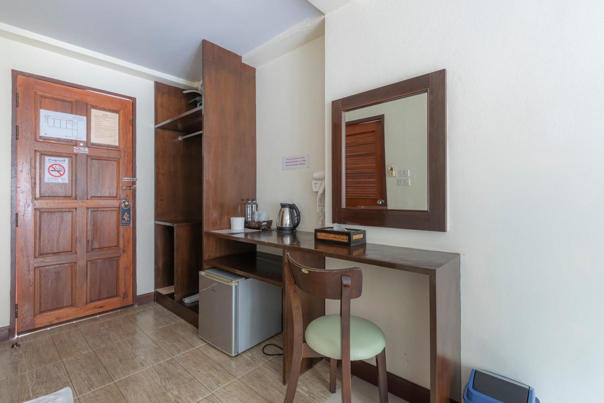 Manee Cool Mueang Hotel Chiang Mai Ngoại thất bức ảnh
