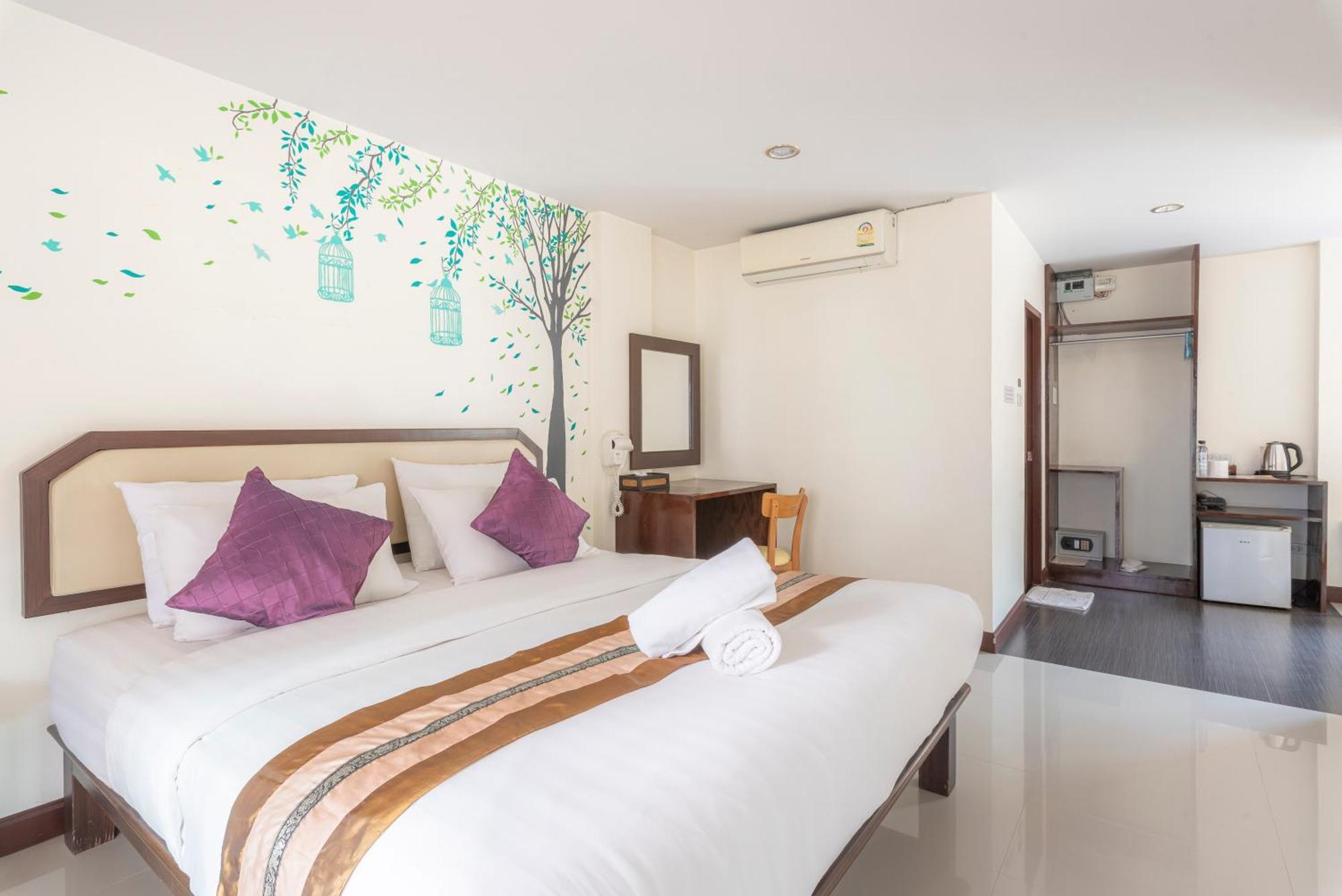 Manee Cool Mueang Hotel Chiang Mai Ngoại thất bức ảnh
