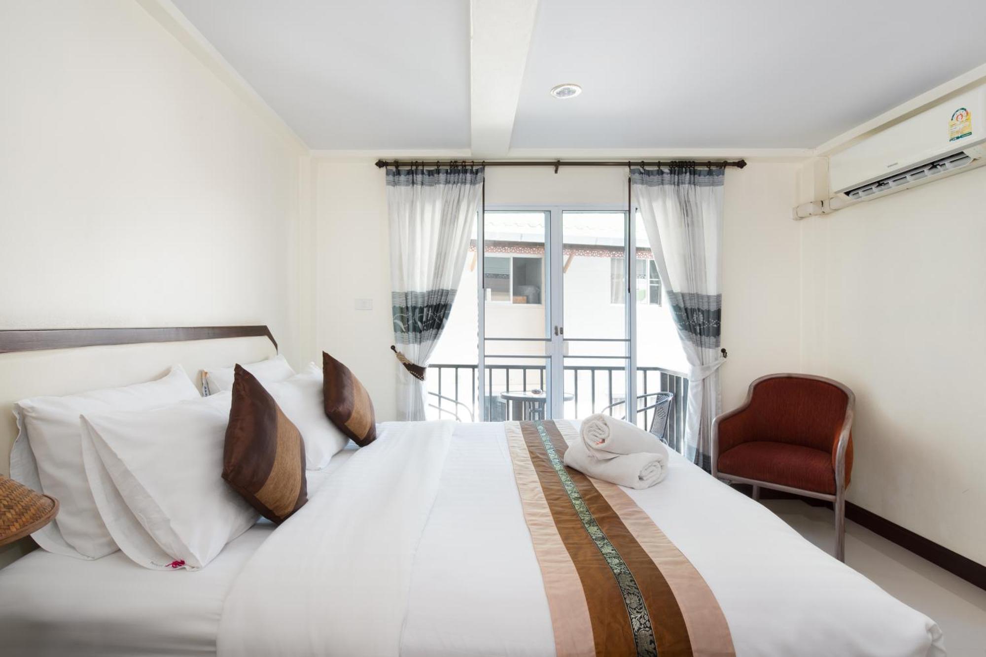 Manee Cool Mueang Hotel Chiang Mai Ngoại thất bức ảnh