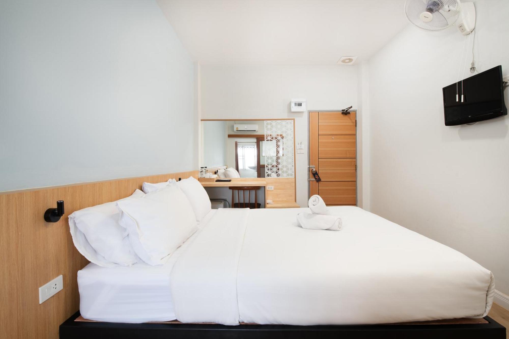 Manee Cool Mueang Hotel Chiang Mai Ngoại thất bức ảnh