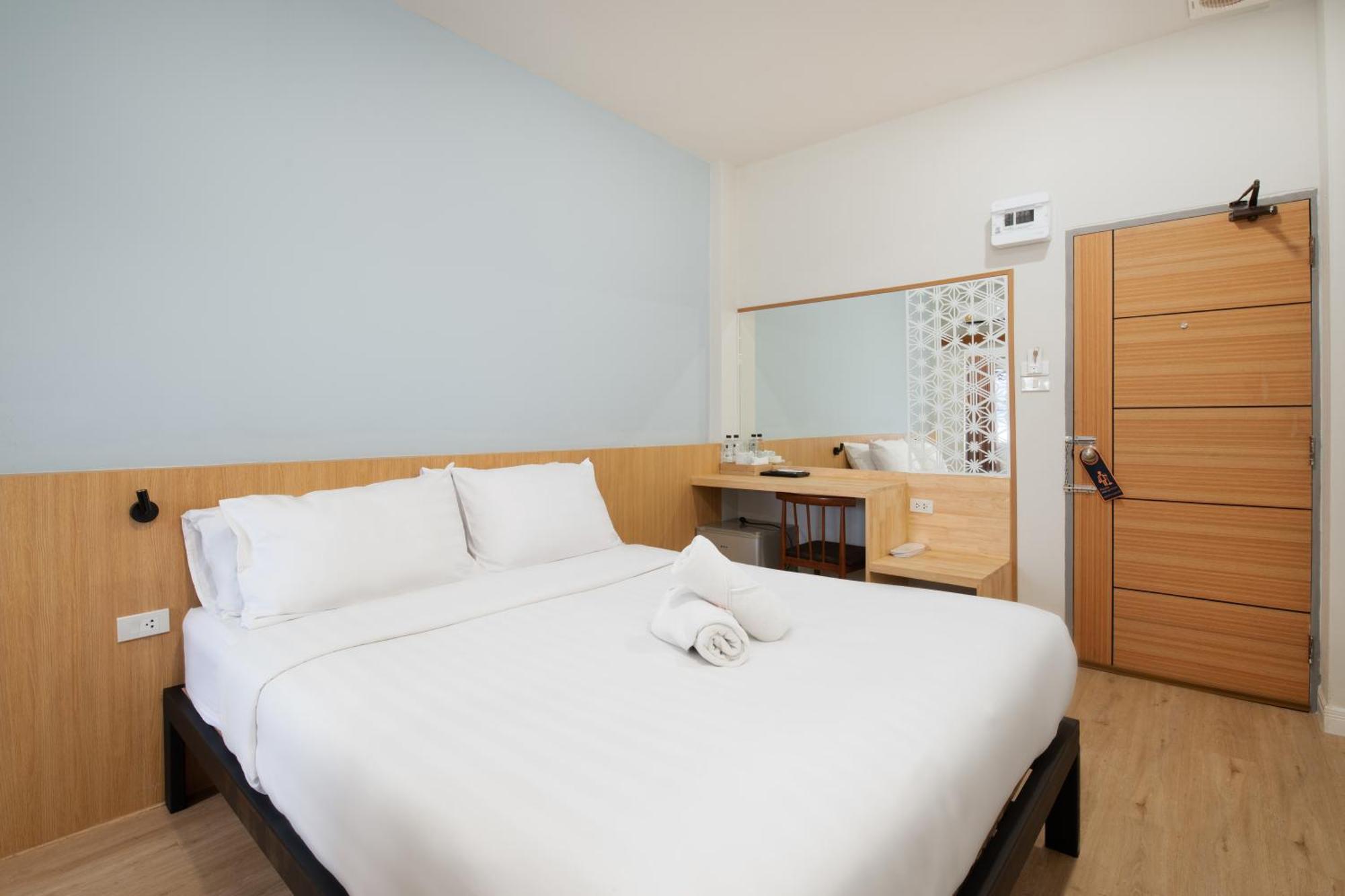 Manee Cool Mueang Hotel Chiang Mai Ngoại thất bức ảnh