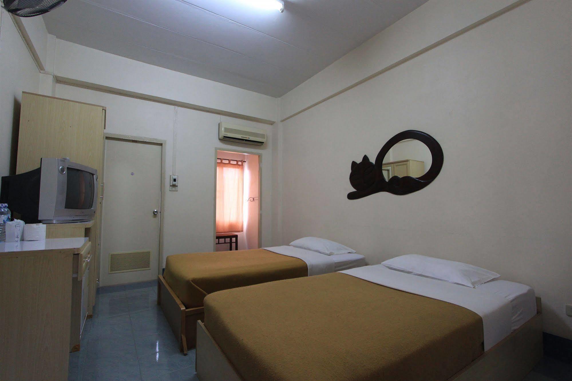 Manee Cool Mueang Hotel Chiang Mai Ngoại thất bức ảnh